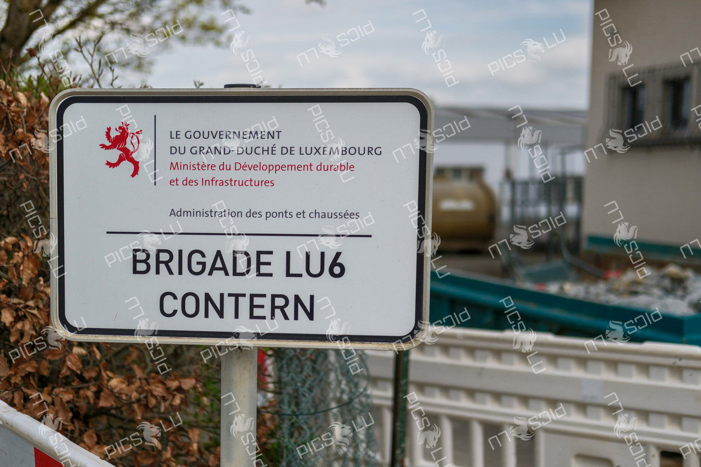 Government infrastructure sign in Contern, Luxembourg