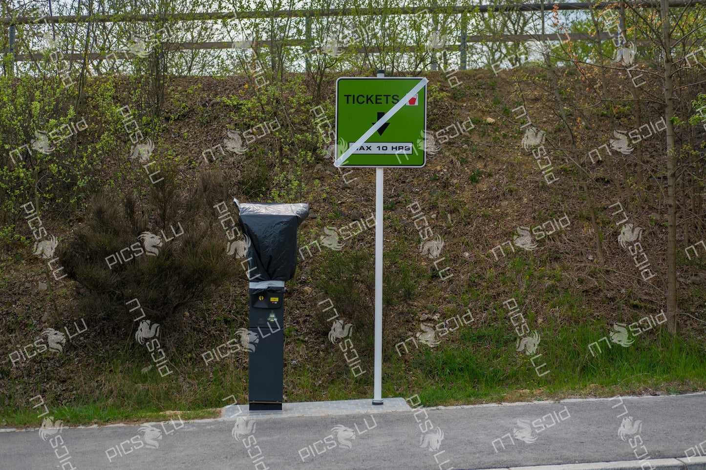 Out-of-Service parking ticket machine near Sandweiler-Contern