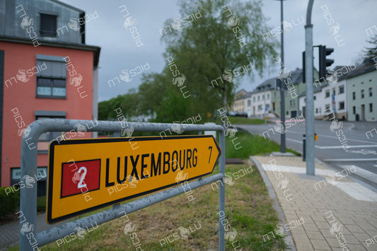 Road sign showing direction to Luxembourg City