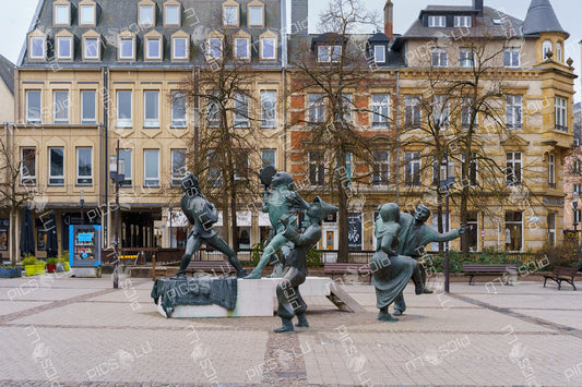 La Danse sculpture in Place d’Armes, Luxembourg City
