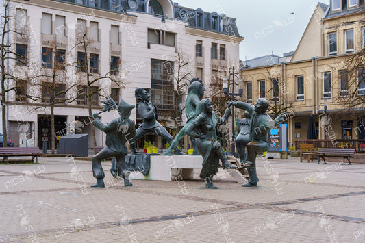 La Danse sculpture in Place d’Armes, Luxembourg City